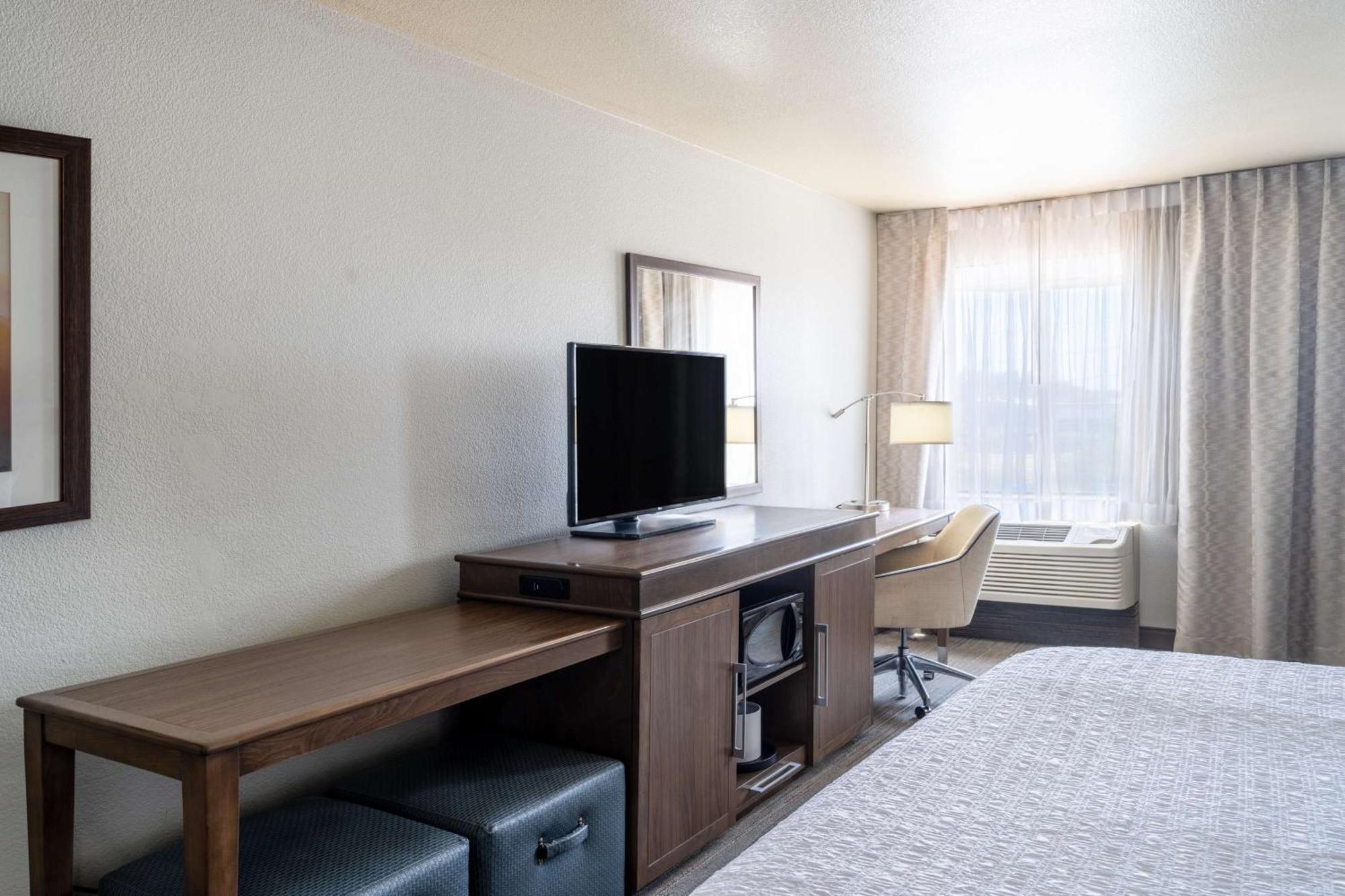 Hampton Inn By Hilton Irvine East - Lake Forest Exterior foto