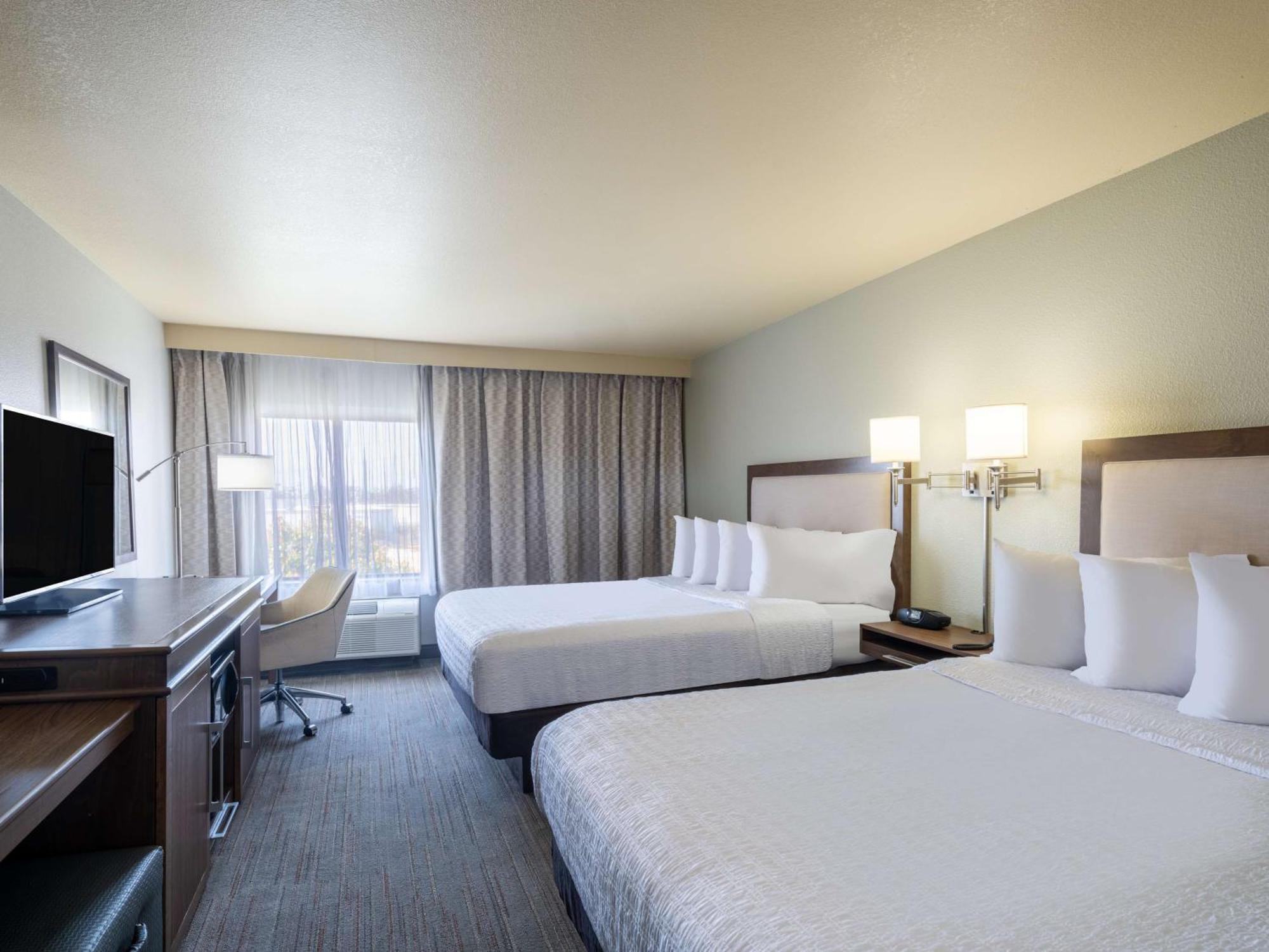 Hampton Inn By Hilton Irvine East - Lake Forest Exterior foto
